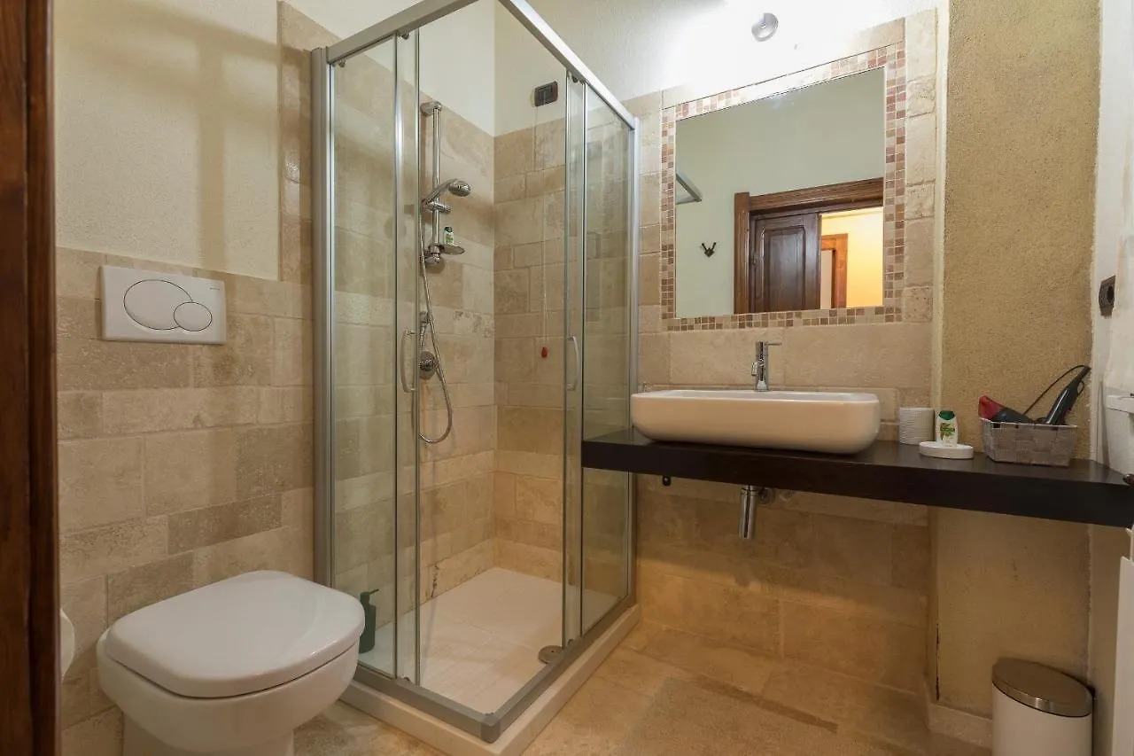 Manta Rooms Experience Sassari 0*,  Italia